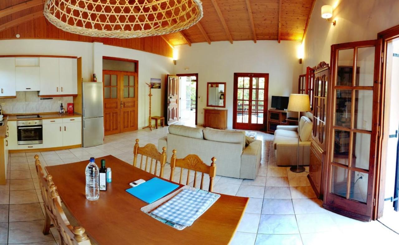 Bungalow Gialova Zewnętrze zdjęcie