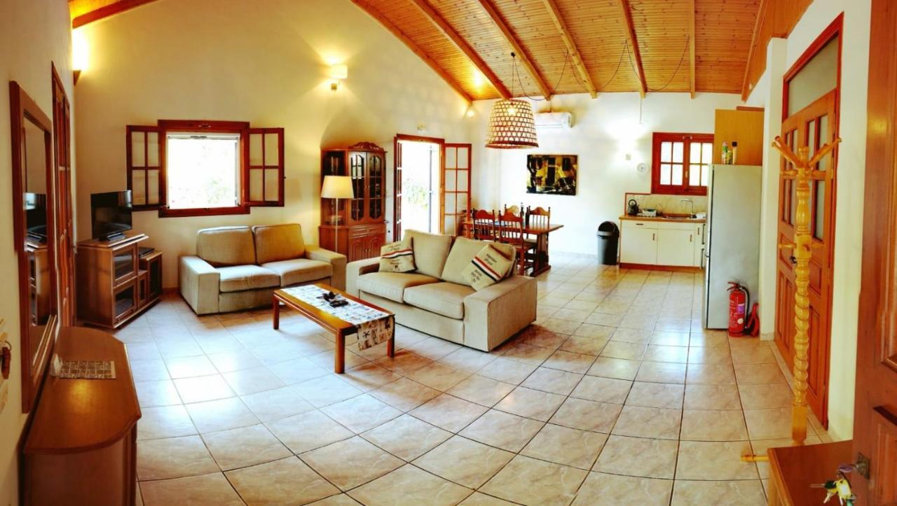 Bungalow Gialova Zewnętrze zdjęcie