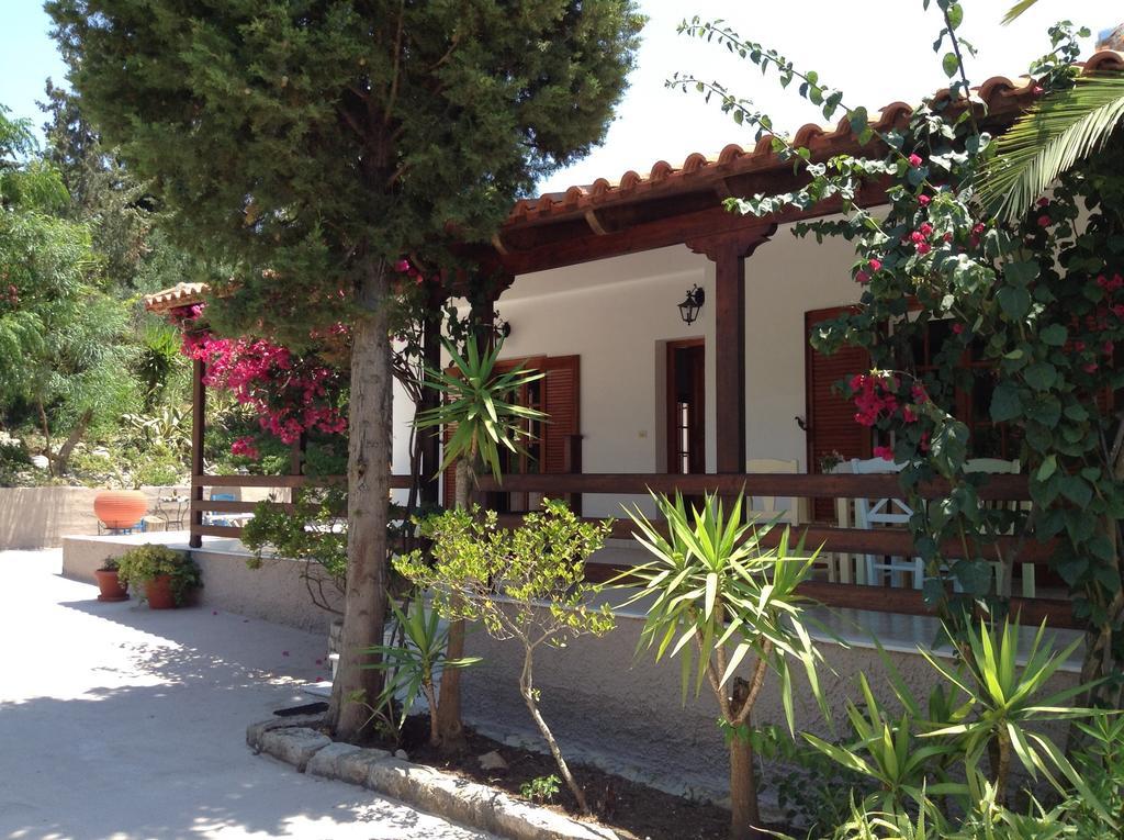 Bungalow Gialova Zewnętrze zdjęcie